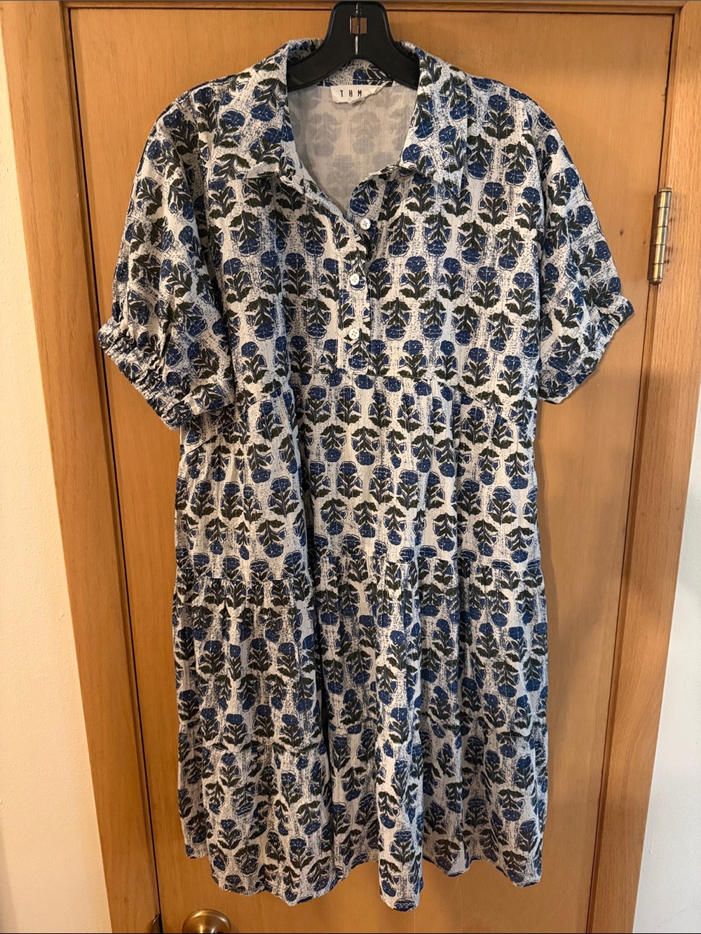 THML Women’s Floral Tiered Button Front Swing Shirt Dress Blue Green Medium